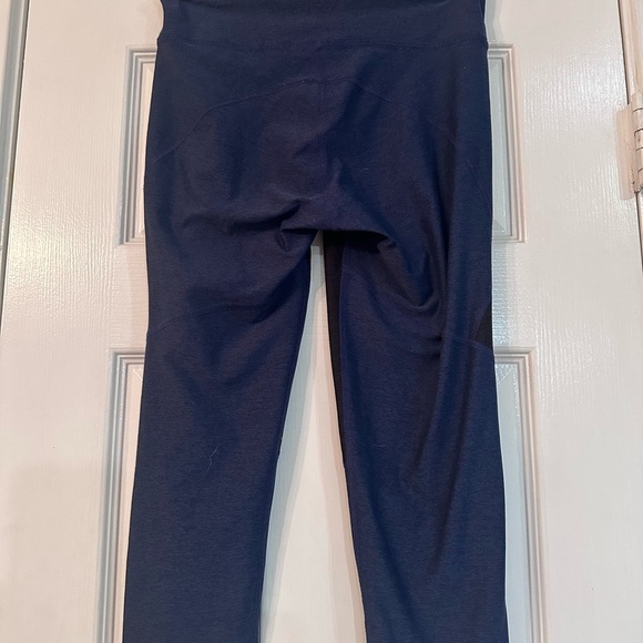 Outdoor Voices Black and Blue Leggings - Picture 2 of 3